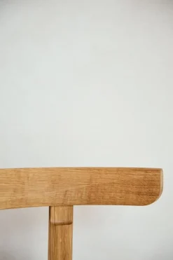 Form & Refine Lunar stol, oljad ek - Hallingdal 0227