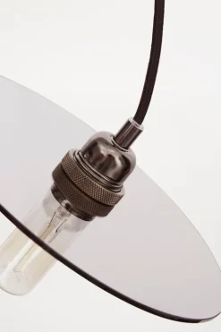 Frama Circle Shade M hänglampa, 25 cm, rökt glas