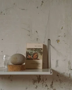 Frama D27 hylla, 60 cm, varmvitt stål