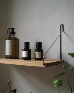 Frama D27 vägghylla, 40 cm, ek - mässing