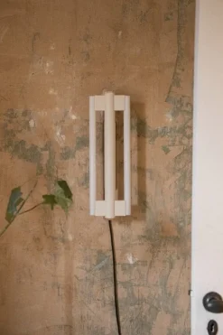 Frama Eiffel Double vägglampa, 50 cm, kräm