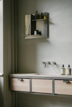 Frama Rivet Typecase hylla, aluminium