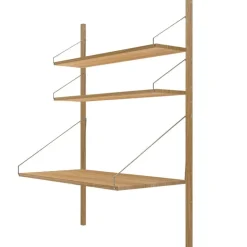 Frama Shelf Library H1148 vägghylla med skrivbord, oljad ek