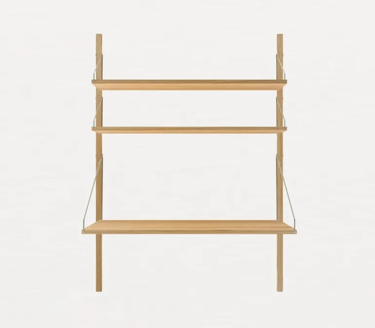 Frama Shelf Library H1148 vägghylla med skrivbord, oljad ek