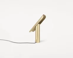 Frama T-Lamp bordslampa, borstad mässing