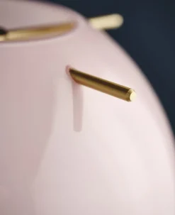 Frandsen Koi pendellampa, 19 cm, rose opal - mässing