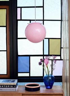 Frandsen Koi pendellampa, 32 cm, rosa opal - mässing