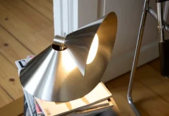 Frandsen Peel bordslampa, borstat rostfritt stål