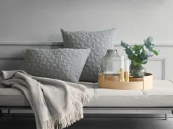 Fritz Hansen AJ Vertigo kudde 50 x 50 cm, ljusgrå