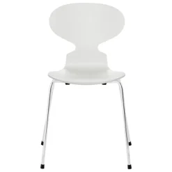 Fritz Hansen Ant stol 3101, vitlackerad ask - krom