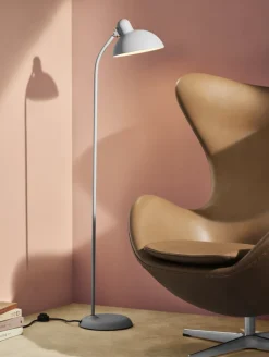 Fritz Hansen Kaiser Idell 6556-F golvlampa, Easy Grey