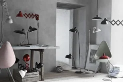 Fritz Hansen Kaiser Idell 6556-F golvlampa, matt svart