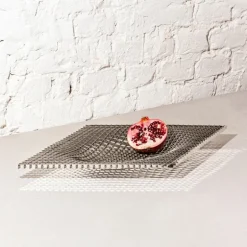 Fundamental Berlin Gravity bricka, 36 x 36 cm, rostfritt stål