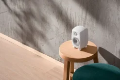 Genelec G One (B) aktiv högtalare, vit