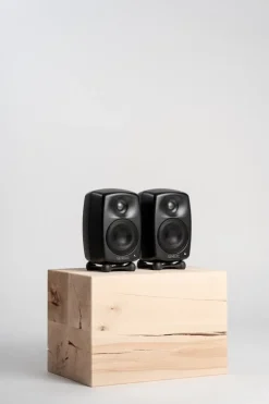 Genelec G Two (B) aktiv högtalare, svart