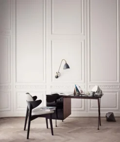 GUBI 62 Desk, valnöt - svart