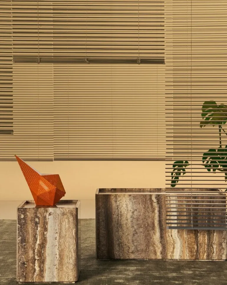 GUBI Bagdad bärbar lampa, internationell orange