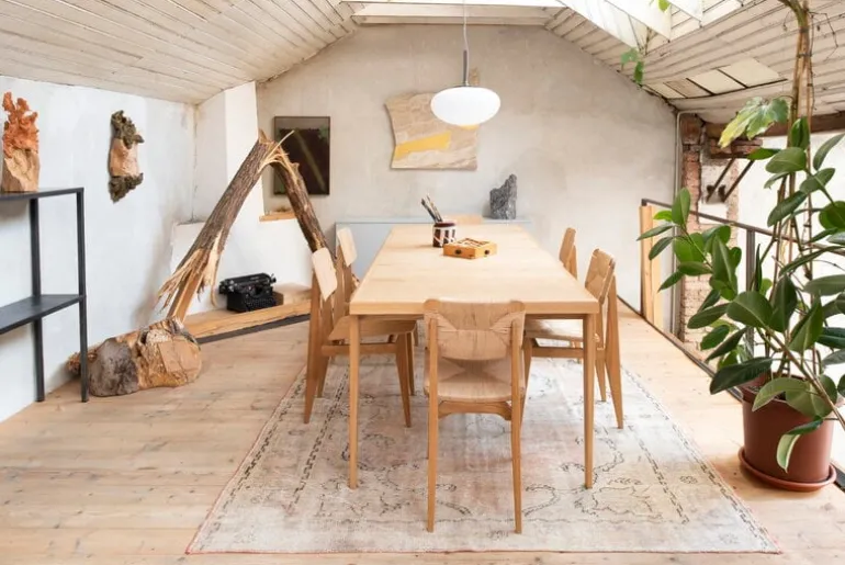 GUBI C-Chair Outdoor, naturlig - teak