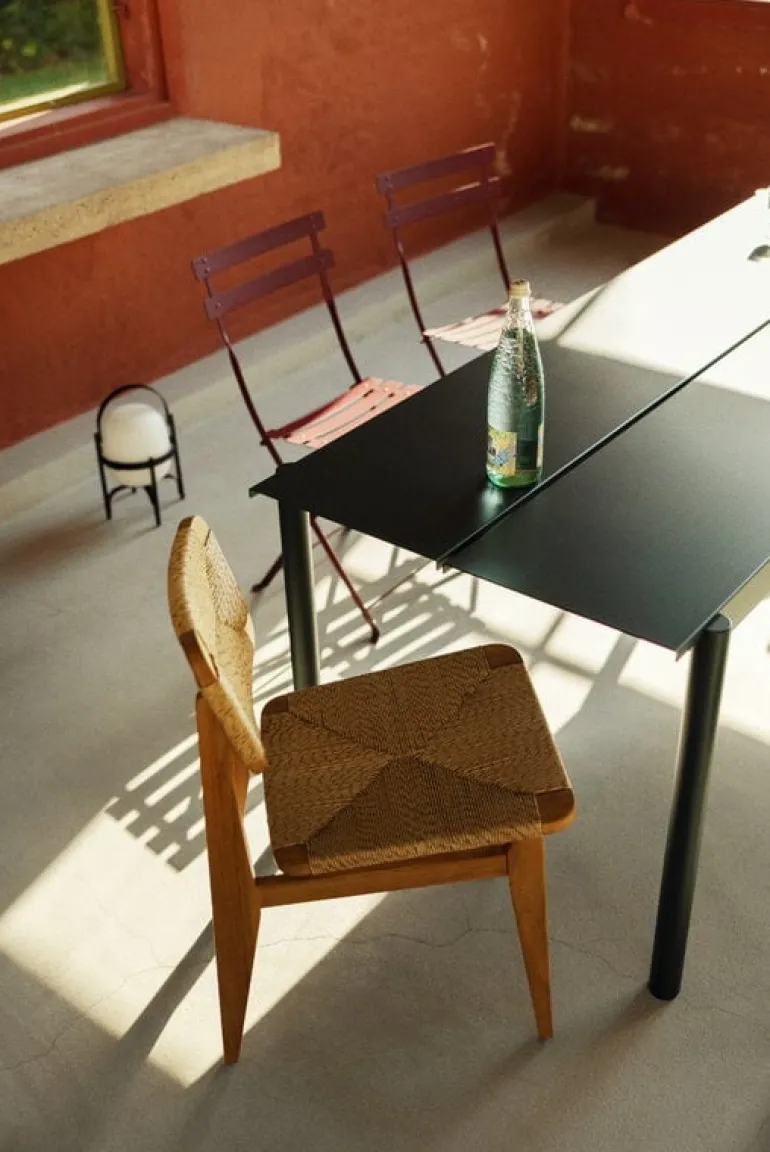 GUBI C-Chair Outdoor, naturlig - teak