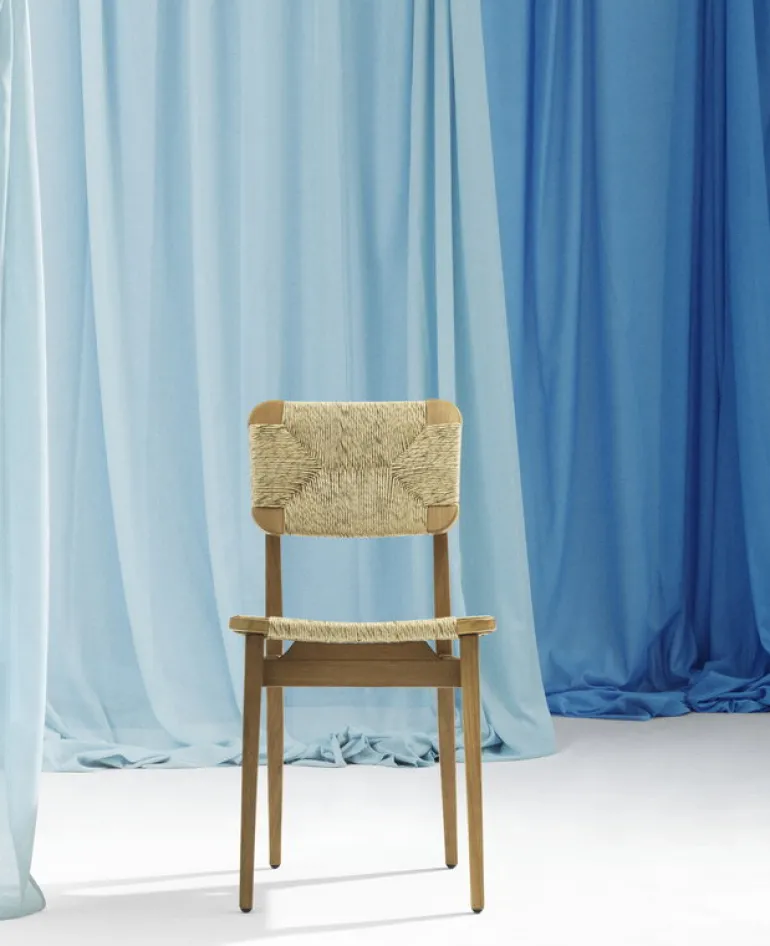 GUBI C-Chair Outdoor, naturlig - teak