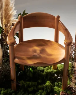 GUBI Daumiller fåtölj, gyllene furu