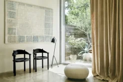 GUBI Daumiller fåtölj, svartbetsad furu