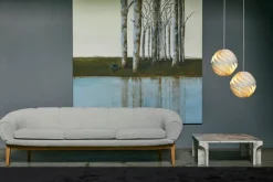 GUBI Doric soffbord, 80 x 80 cm, elektriskt grå kalksten