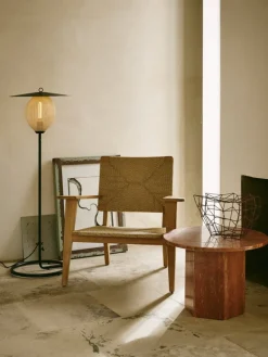 GUBI Epic soffbord, runt, 60 cm, röd travertin