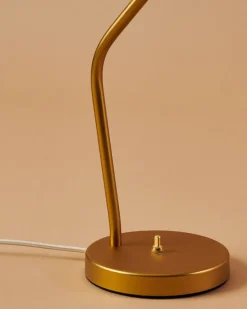 GUBI Gräshoppa bordslampa, alabaster vit, glansig