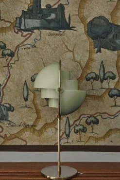 GUBI Multi-Lite bordslampa, mässing - desert sage