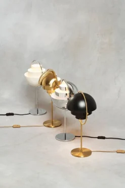 GUBI Multi-Lite bordslampa, krom - vit semimatt