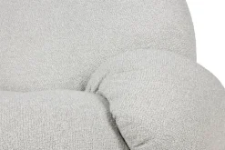 GUBI Pacha Outdoor loungefåtölj med armstöd, svängbar bas, Libera 003