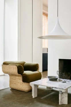 GUBI Pendellampa Semi, 60 cm, matt vit