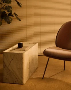 GUBI Pietra sidobord, 30 x 80 x 40 cm, neutral vit travertin