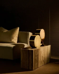 GUBI Pietra sidobord, 30 x 80 x 40 cm, sepia travertin