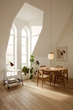 GUBI Satellite pendellampa, stor, vit