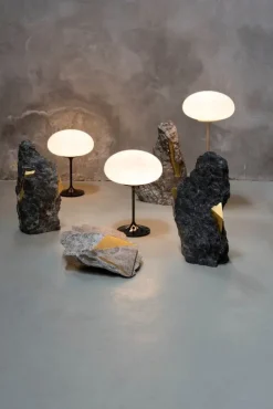 GUBI Stemlite bordslampa, 42 cm, dimbar, svart krom