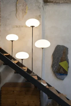 GUBI Stemlite bordslampa, 42 cm, dimbar, svart krom