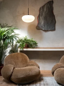 GUBI Stemlite pendellampa 38 cm, svart krom