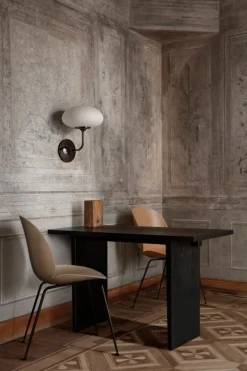 GUBI Stemlite vägglampa, svart krom