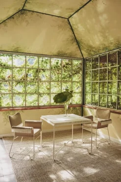 GUBI Tropique matbord, vit