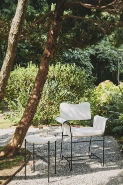 GUBI TS Outdoor sidobord, 40 cm, svart - vit travertin