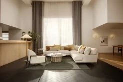 GUBI Tynell 9602 golvlampa, mässing - kanvas