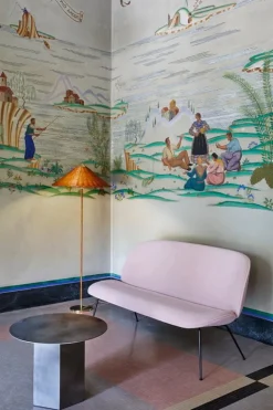 GUBI Tynell 9602 golvlampa, mässing - rotting