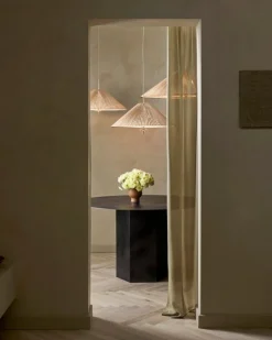 GUBI Tynell 1972 pendellampa, 90 cm, mässing - bambu