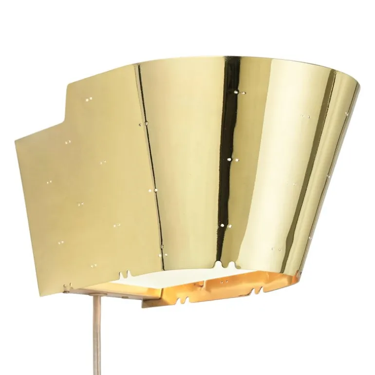 GUBI Tynell 9464 vägglampa, mässing