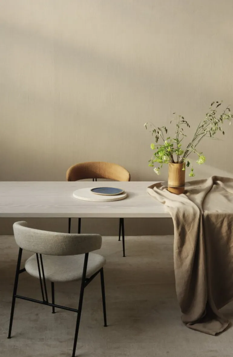 GUBI Violin stol, helklädd, Gabriel Tempt 60152