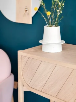 Hartô Marius konsolbord, ek