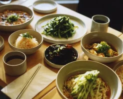 Hasami Porcelain Rund skål, 220 mm, glansig grå