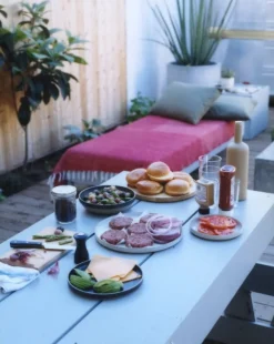 Hasami Porcelain Tallrik, 255 mm, glansig grå